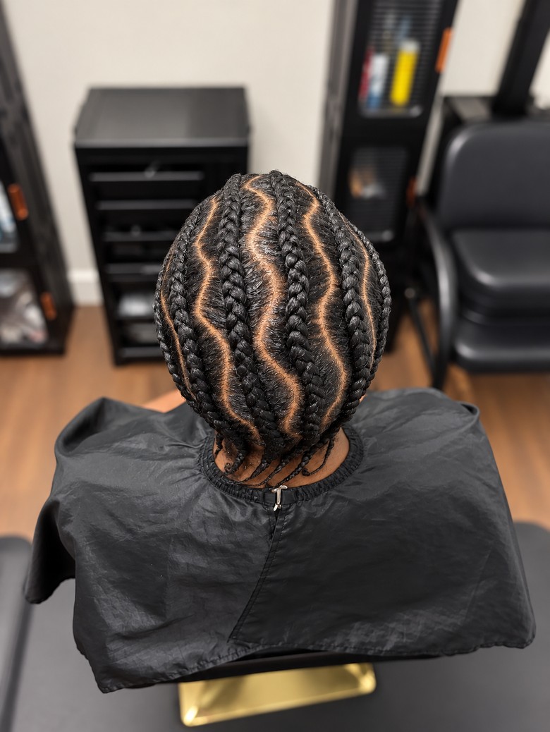 Zig-zag cornrow pattern